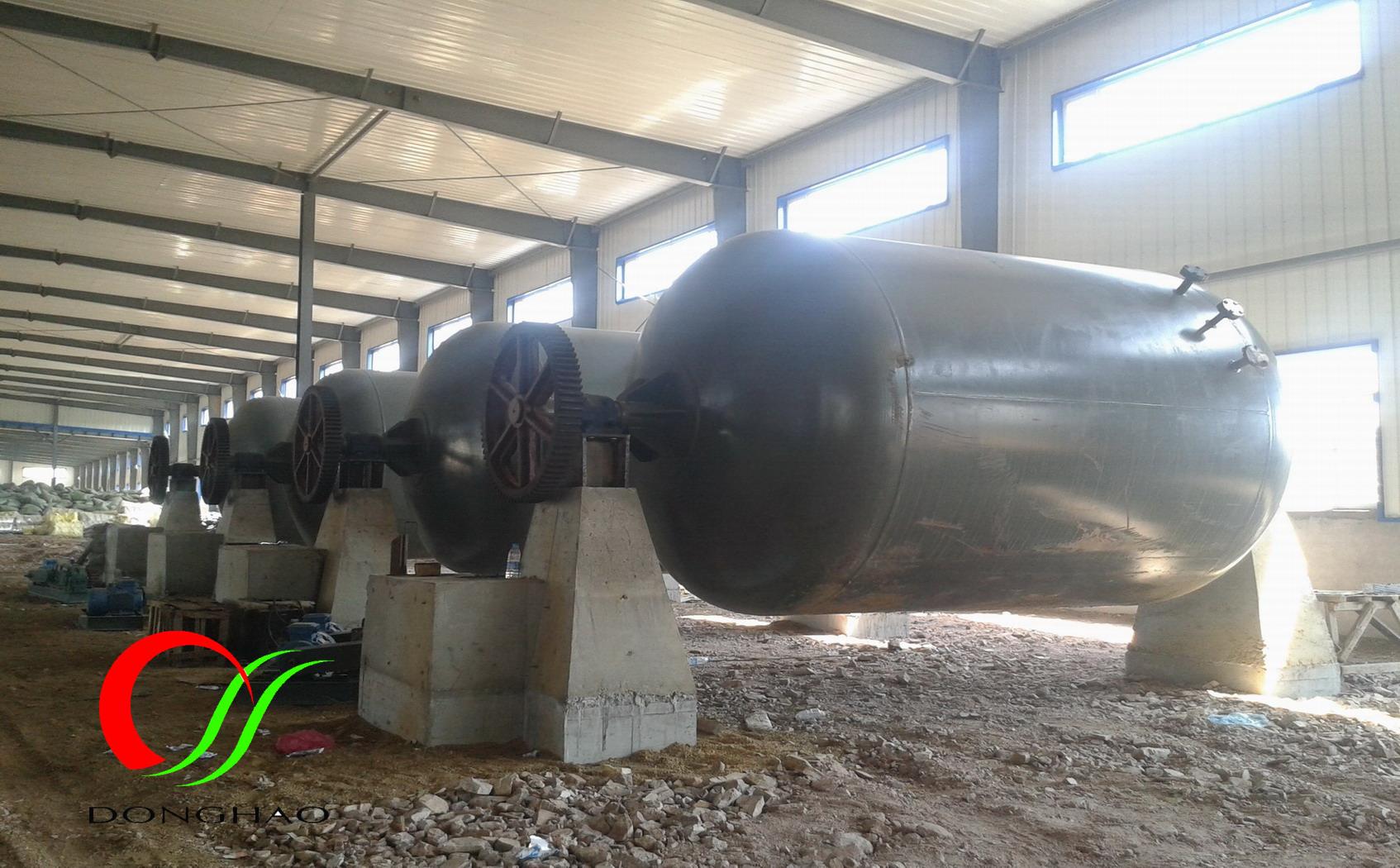 生物質(zhì)炭灰脫除無(wú)機(jī)鹽設(shè)備安裝現(xiàn)場(chǎng) (2).jpg